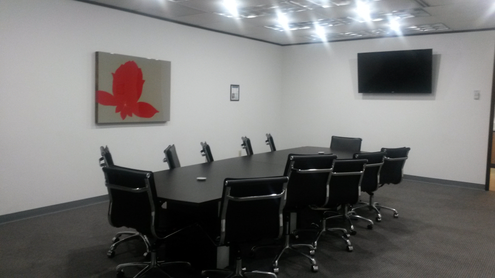 4-085051Office-d406-conf3.jpg