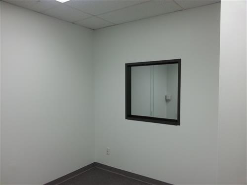 3-UIC102x27.jpg