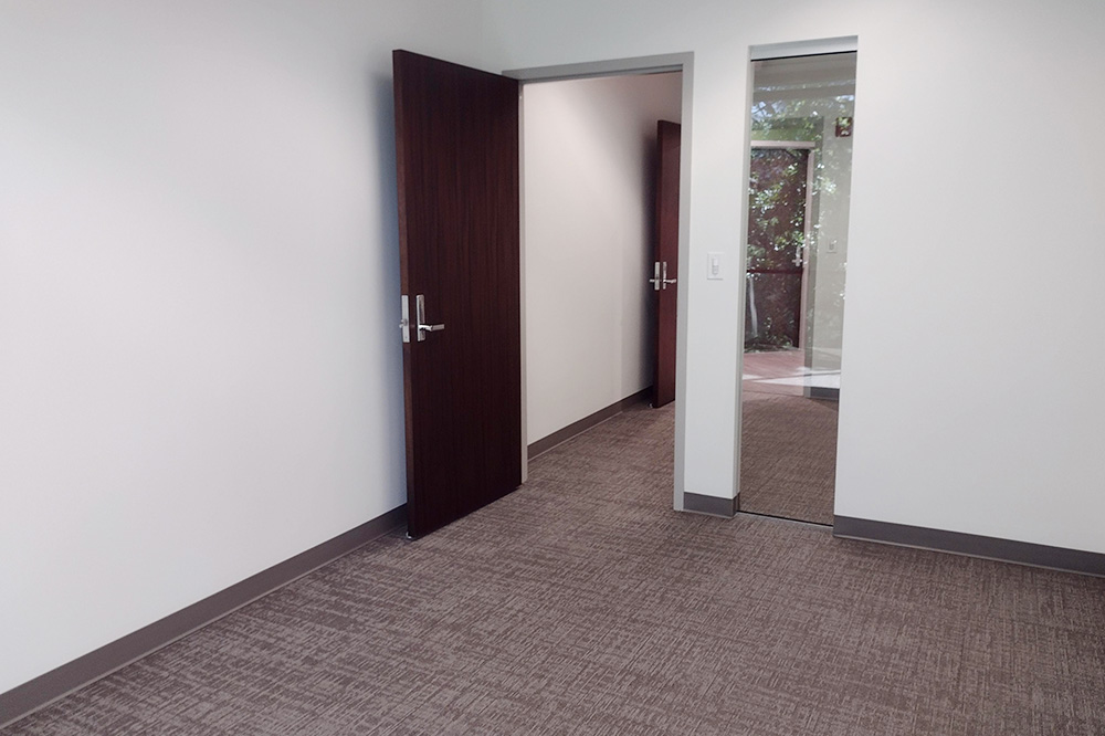 1995 North Park Place - 292x518-sm