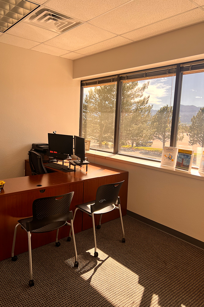 685 Citadel Drive East - 318x290-14-sm