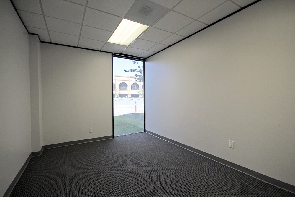 2323 South Voss Road - 32x125H-sm