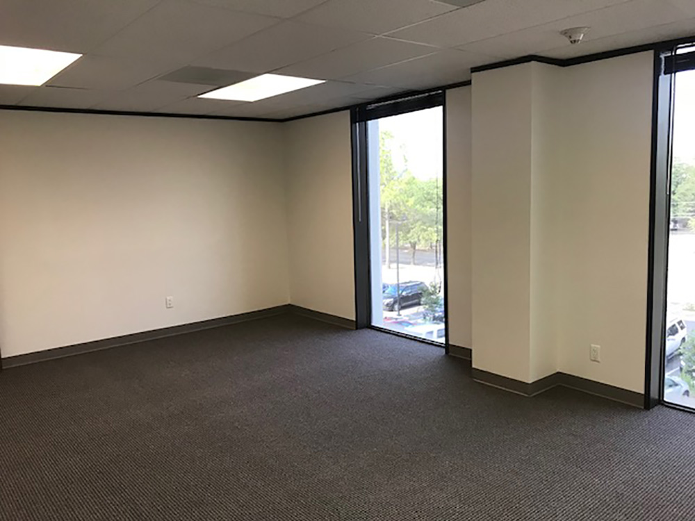 2323 South Voss Road - 32x304-sm