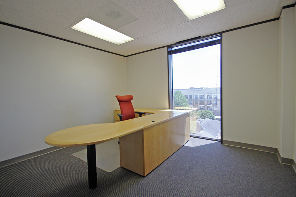 2323 South Voss Road - 32x510-08-sm