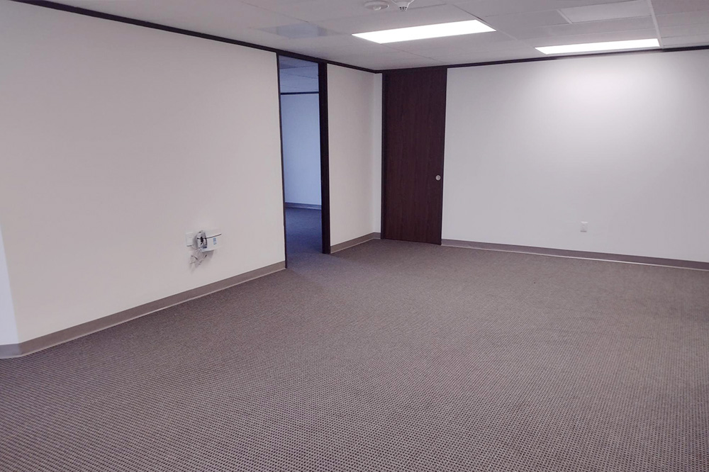 2323 South Voss Road - 32x575-sm