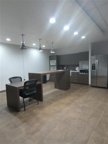 4099 McEwen - 323x201-sm