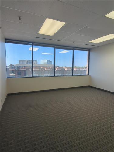 4099 McEwen - 323x440-sm