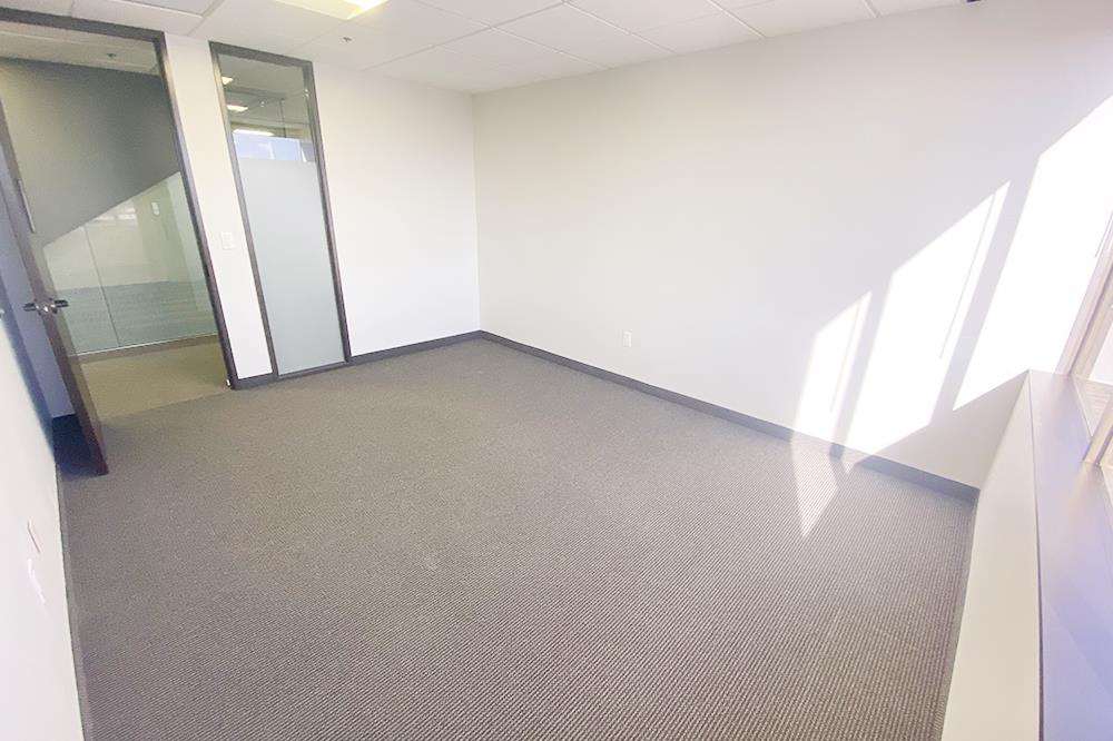 4099 McEwen - 323x512-sm