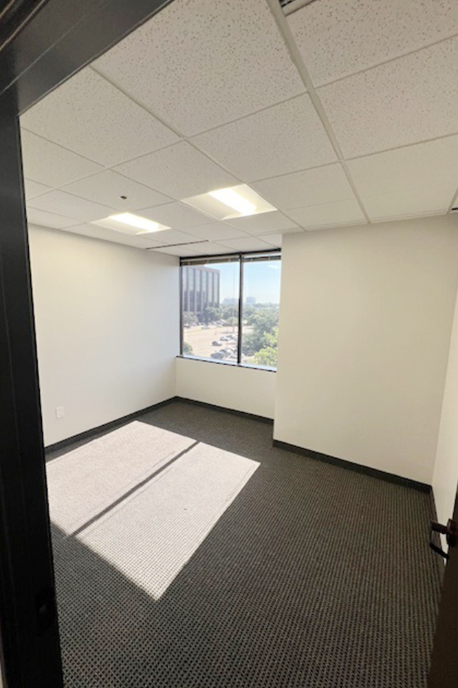 4099 McEwen - 323x572-sm