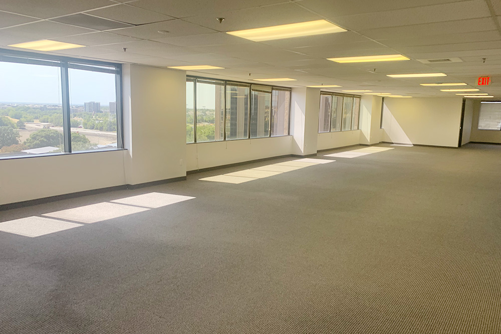 4099 McEwen - 323x650-sm