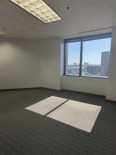 4099 McEwen - 323x765-sm