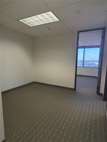 4099 McEwen - 323x765-sm