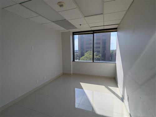 4101 McEwen - 326x435-sm