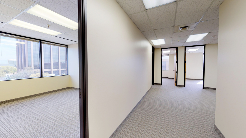 4101 McEwen - 326x460-sm