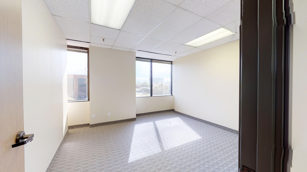 4101 McEwen - 326x460-sm