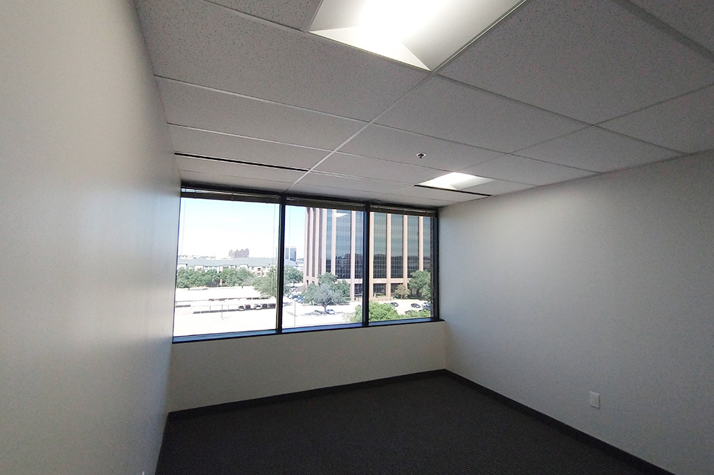 4101 McEwen - 326x520-sm