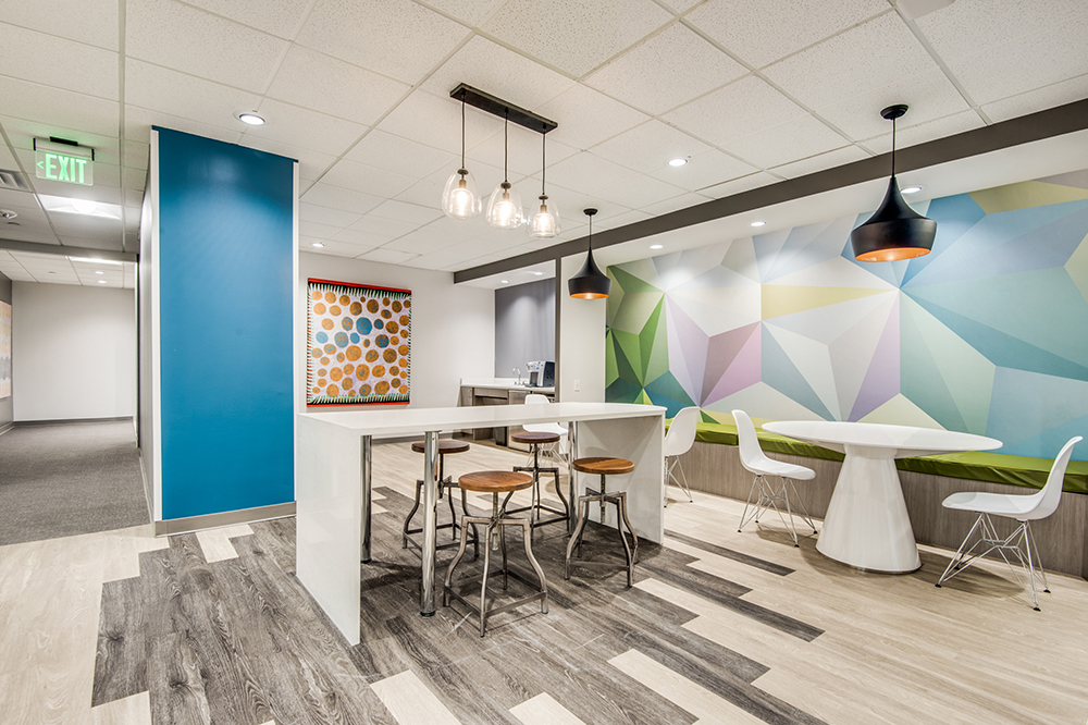 4101 McEwen - 326x520-sm