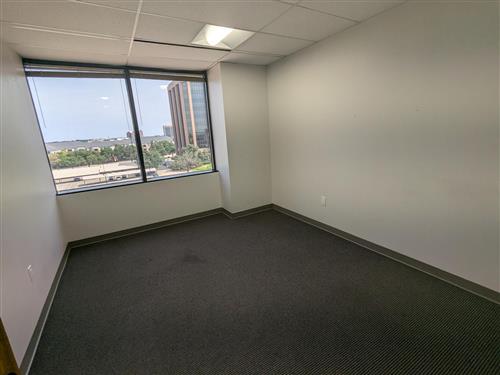 4101 McEwen - 326x523-sm