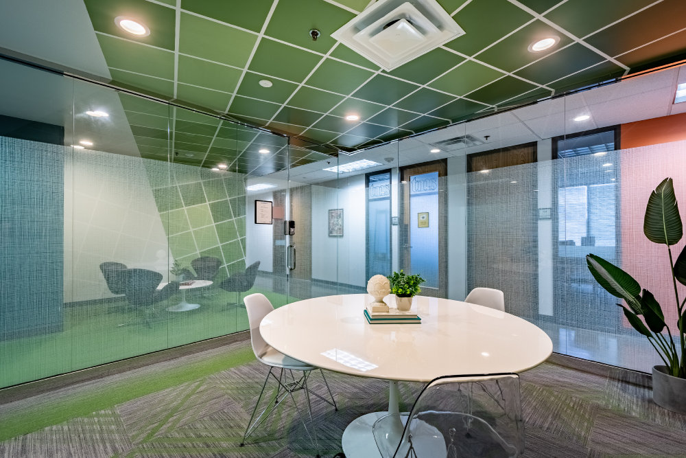 4101 McEwen - 326x525-sm