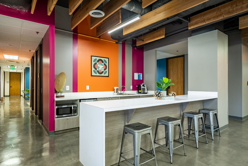 4101 McEwen - 326x525-sm