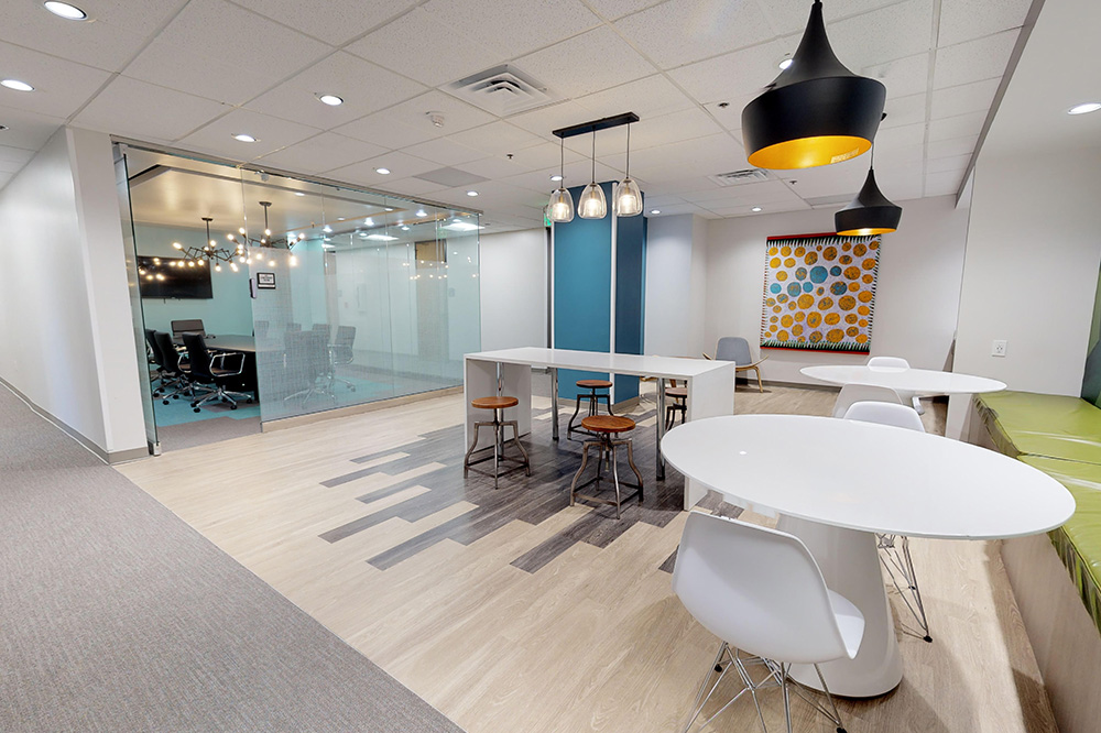 4101 McEwen - 326x527-sm