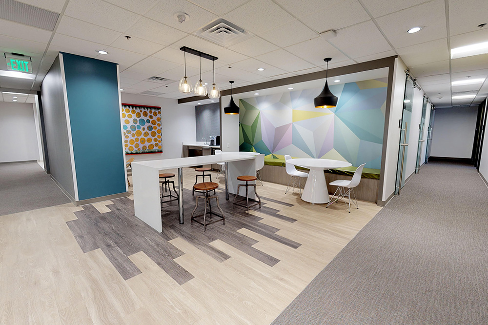 4101 McEwen - 326x527-sm