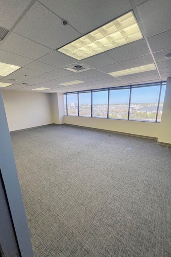 4101 McEwen - 326x800-sm