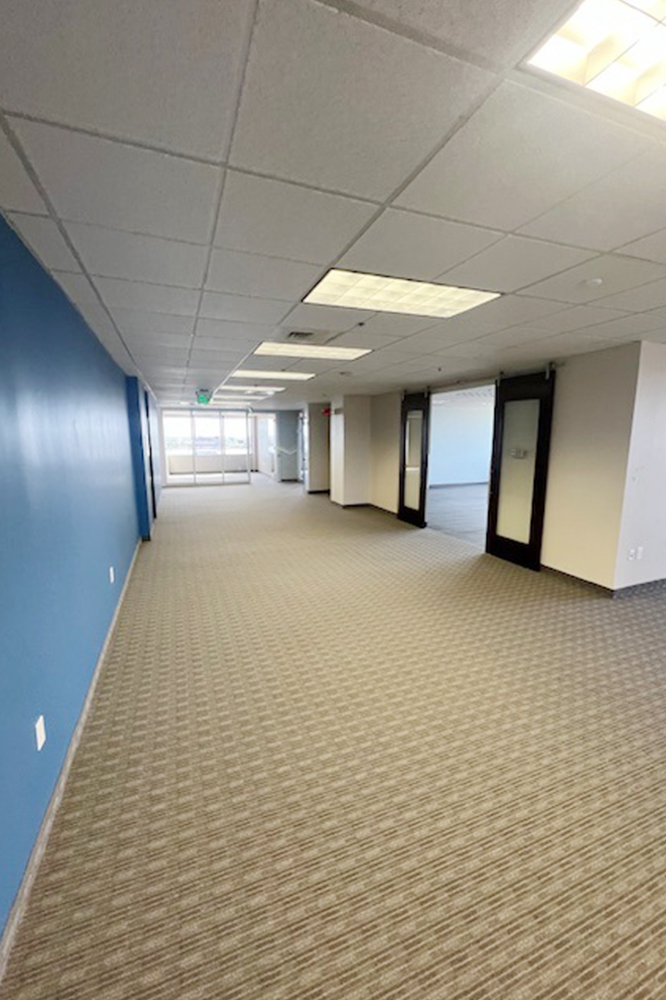 4101 McEwen - 326x800-sm