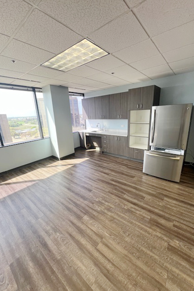 4101 McEwen - 326x800-sm