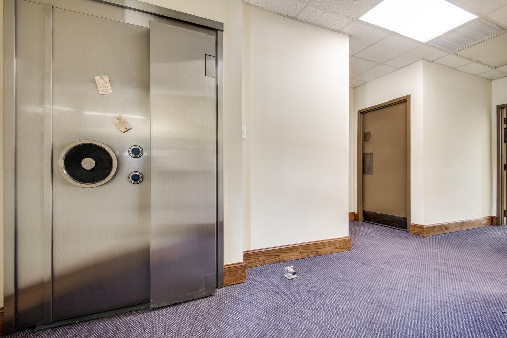 13333 Midway - 328xBANK-sm