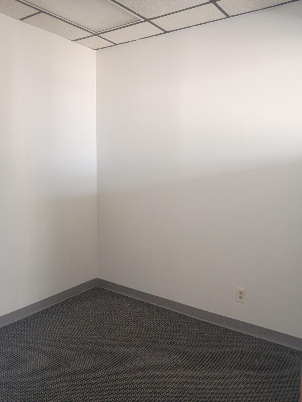 2800 Antoine Drive - 33x2844-sm