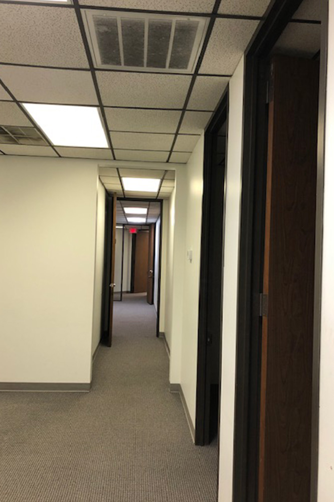 10-UI2852x33.jpg