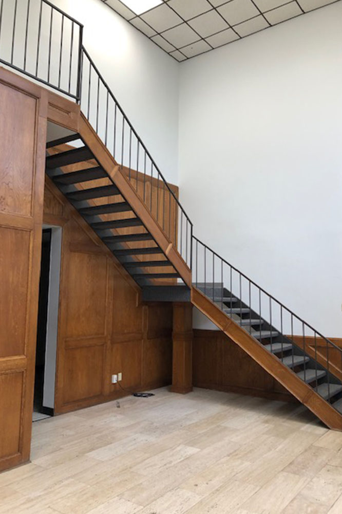 2-UI2852x33.jpg