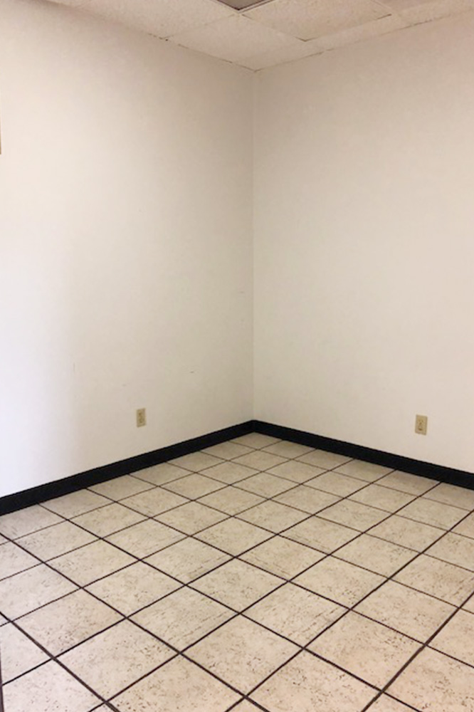 5-UI2852x33.jpg