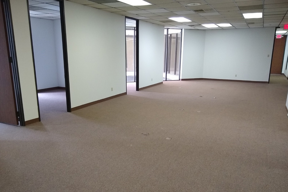 2800 Antoine Drive - 33x2876-sm