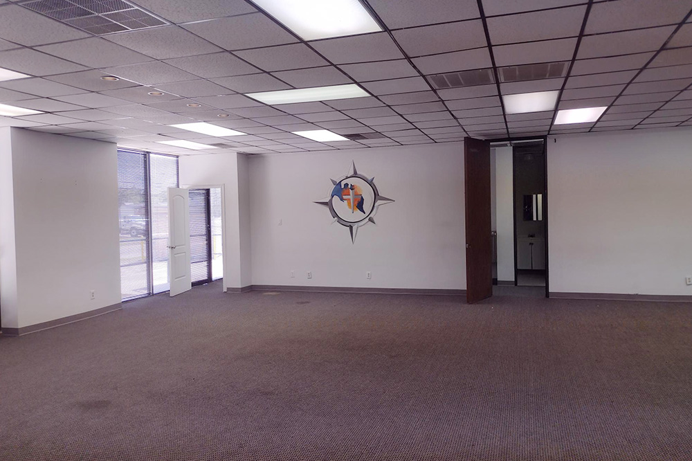 2800 Antoine Drive - 33x2882.01-sm