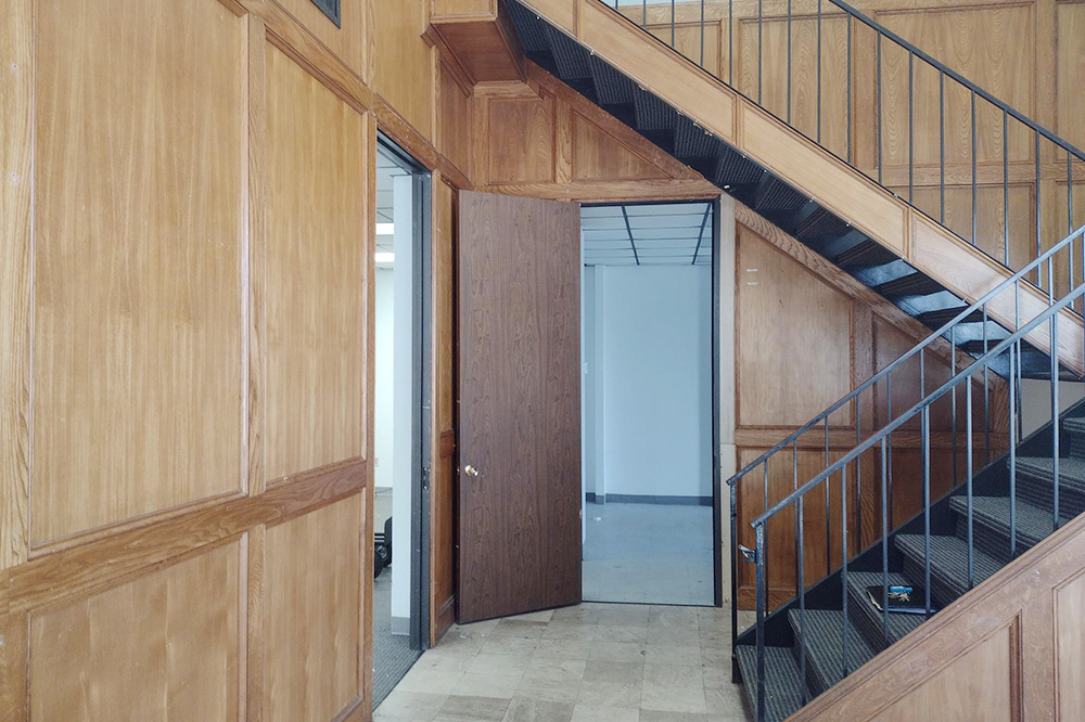 2800 Antoine Drive - 33x2882.01-sm