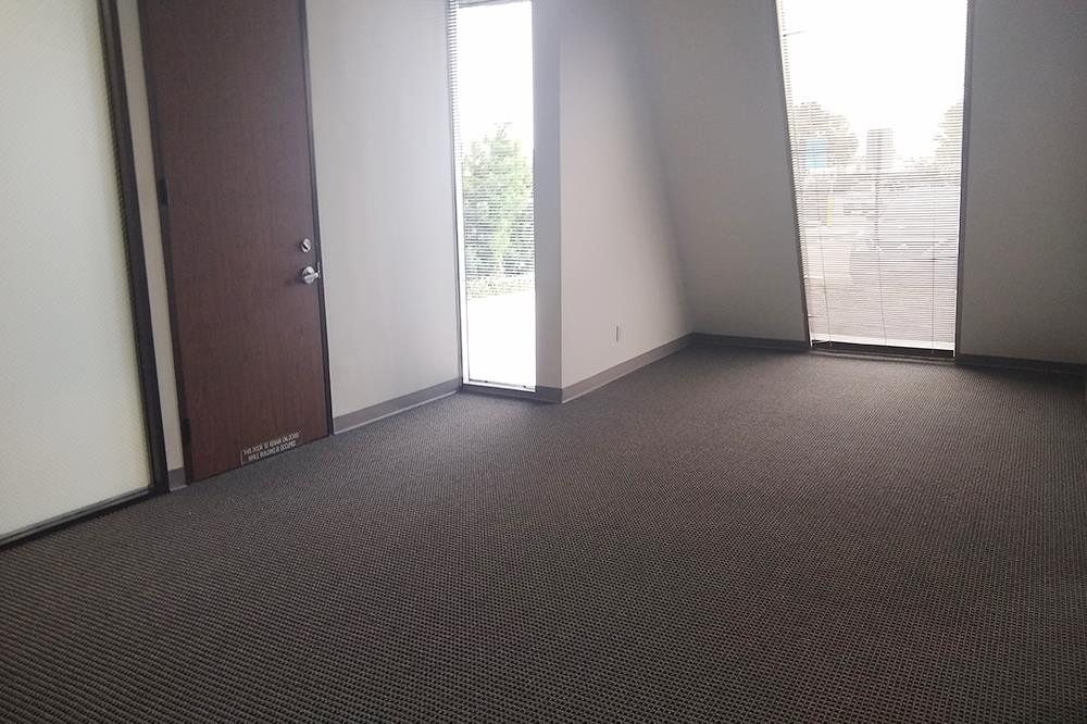9898 Bissonnet Street - 39x149-sm
