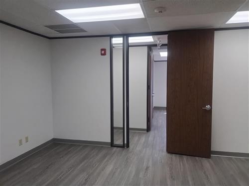 9898 Bissonnet Street - 39x251-sm