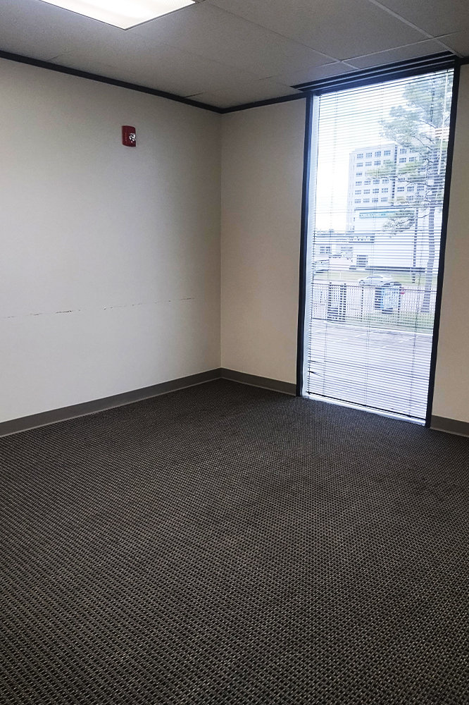 9898 Bissonnet Street - 39x252H-sm