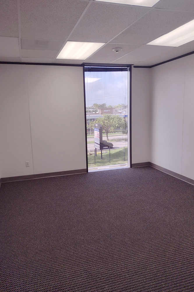9898 Bissonnet Street - 39x325D-sm