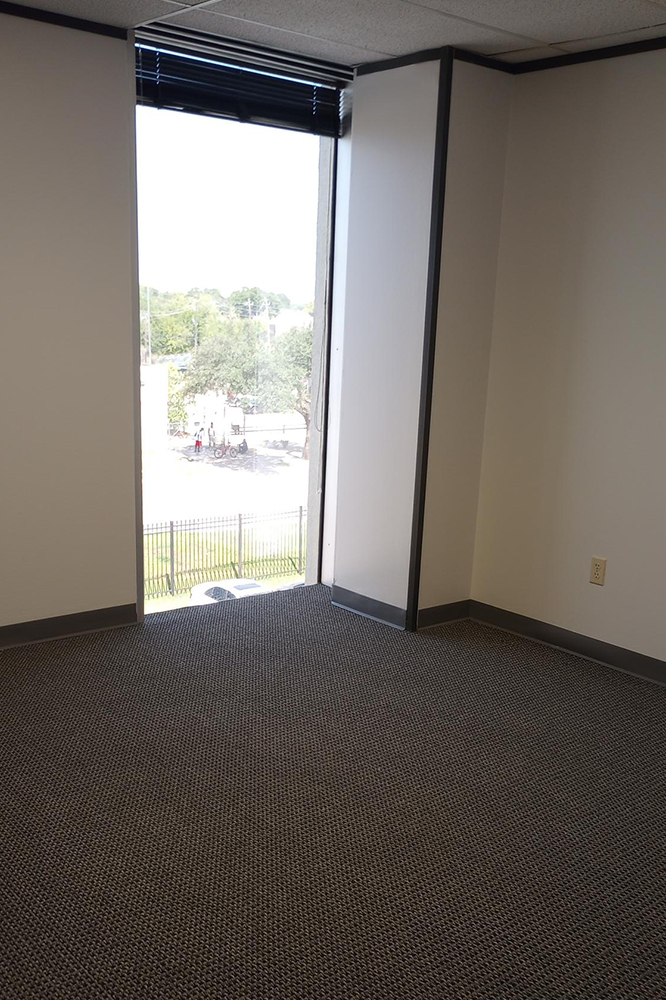 9898 Bissonnet Street - 39x364-sm