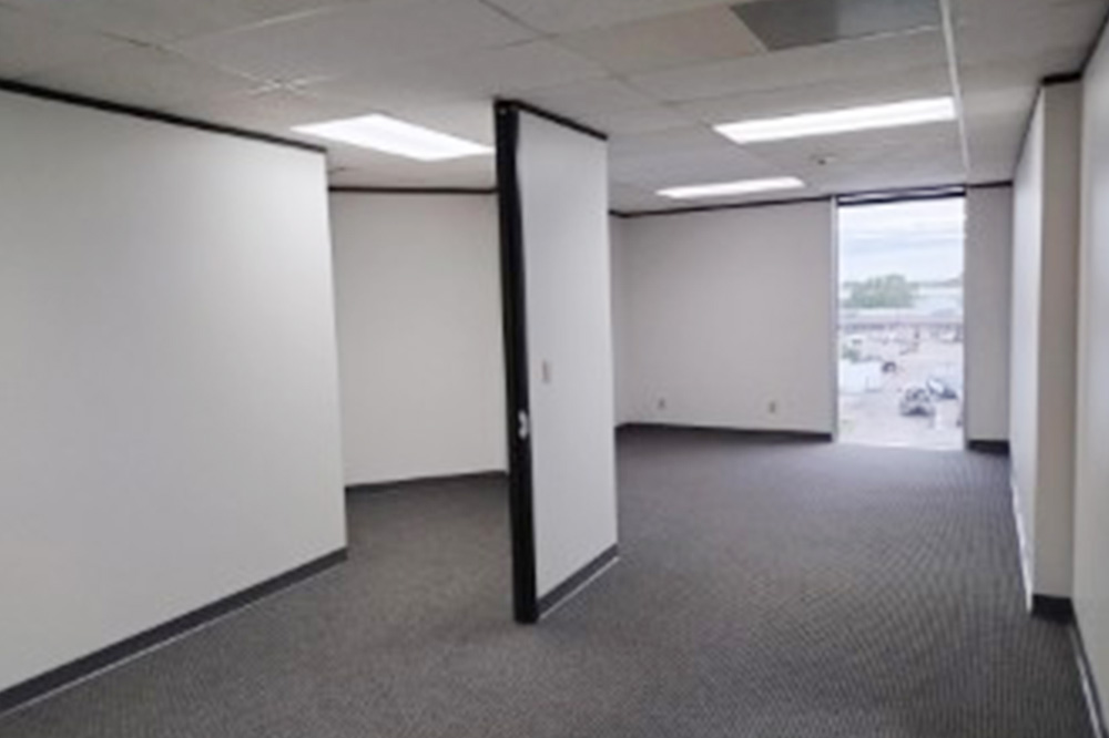 9898 Bissonnet Street - 39x366-sm