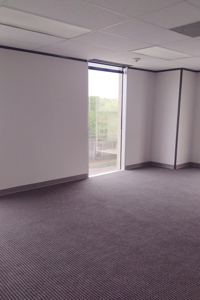 9898 Bissonnet Street - 39x400E-sm