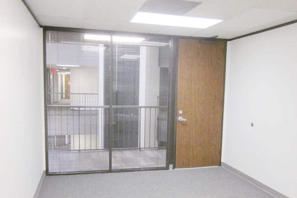 9898 Bissonnet Street - 39x470-sm