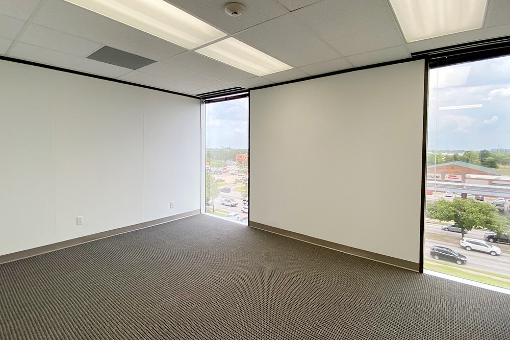 9898 Bissonnet Street - 39x530-sm