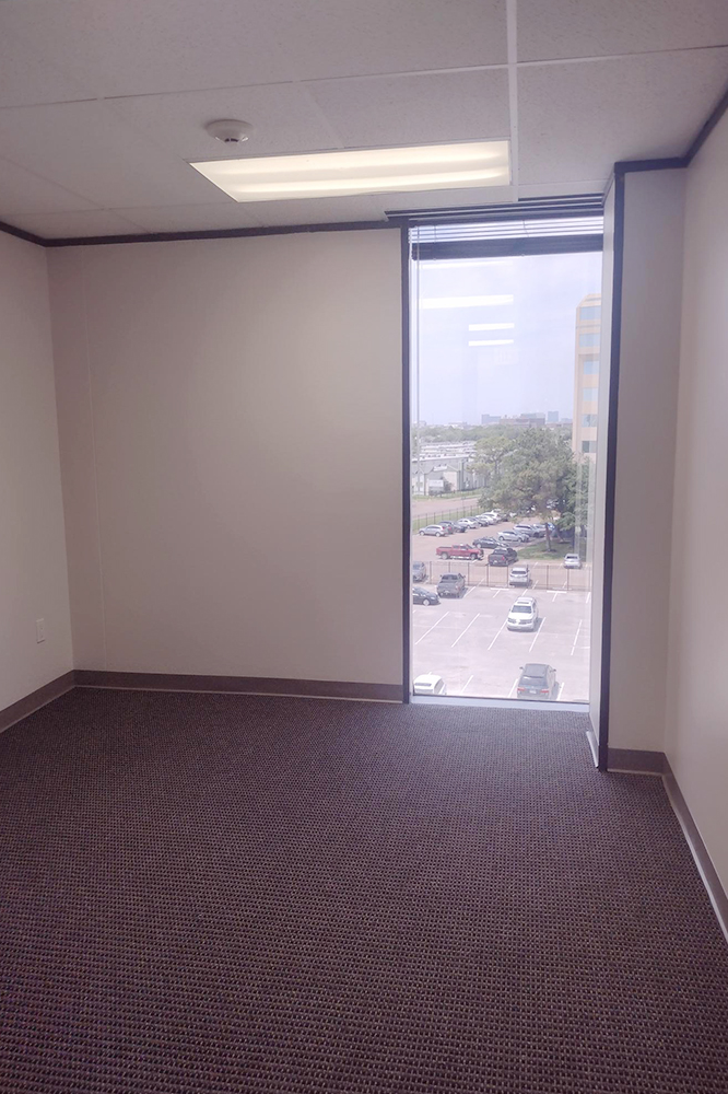 9898 Bissonnet Street - 39x583-sm