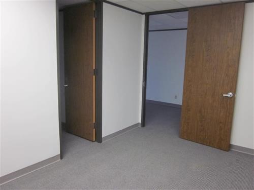 9898 Bissonnet Street - 39x596-sm