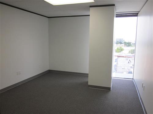 9898 Bissonnet Street - 39x640-sm