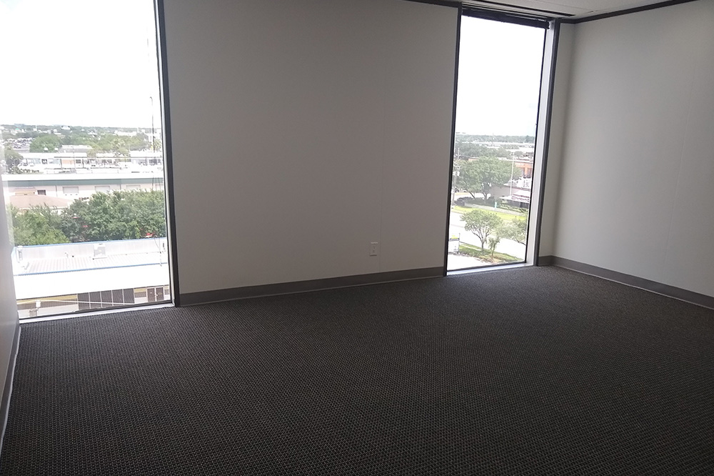 9898 Bissonnet Street - 39x661-sm