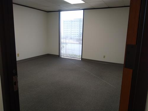9898 Bissonnet Street - 39x680-sm